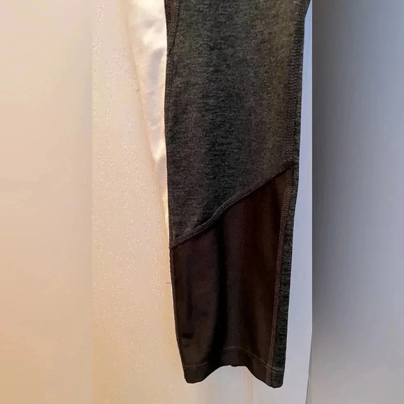 Xersion Train Ladies Athletic Leggings, Size Medium - Picture 3 of 5